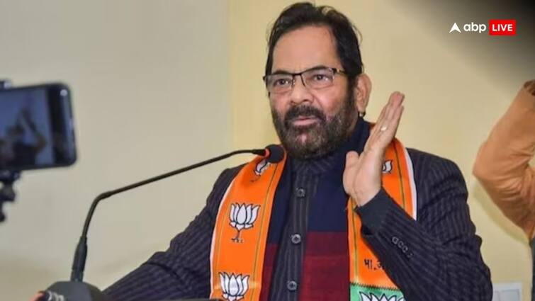 BJP Minority Morcha Membership Drive Workshop Mukhtar Abbas Naqvi said Muslims should replace their fashion of blocking the BJP ‘मुसलमान बदलें अपना दशकों पुराना फैशन…’, पीएम मोदी और सीएम योगी की तारीफ कर नकवी ने कही ये बड़ी बात