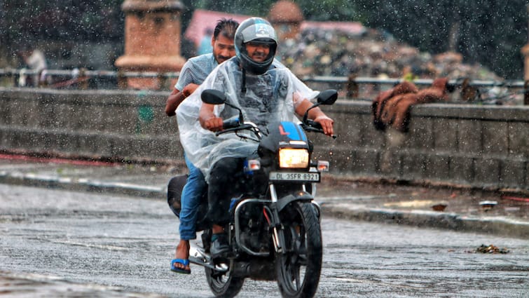 Punjab Weather Update Monsoon Rain in these districts know Weather News: ਪੰਜਾਬ ਦੇ ਇਨ੍ਹਾਂ ਜ਼ਿਲ੍ਹਿਆਂ 'ਚ ਵਰ੍ਹੇਗਾ ਜ਼ੋਰਦਾਰ ਮੀਂਹ, ਅਗਲੇ ਦਿਨਾਂ 'ਚ ਇਦਾਂ ਦਾ ਰਹੇਗਾ ਮੌਸਮ