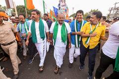 Mandya CMC Election: चुनाव के चक्कर में एचडी कुमारस्वामी ने छोड़ दी कैबिनेट मीटिंग, सिर्फ 1 वोट से टॉप पोस्ट्स जीता JD(S)-BJP गठबंधन