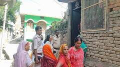 बेतिया में बदमाशों ने की घर पर अंधाधुंध फायरिंग, इलाके में दहशत, पुलिस कर रही है कैंप