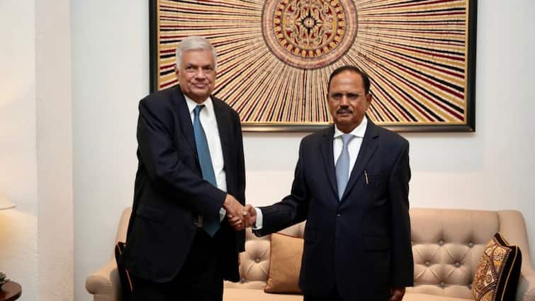 NSA ajit doval meet Sri Lanka president Ranil Wickremesinghe in Colombo Security Conclave CSC श्रीलंका के राष्ट्रपति से NSA अजीत डोभाल की मुलाकात, जानें क्या था बैठक का एजेंडा?