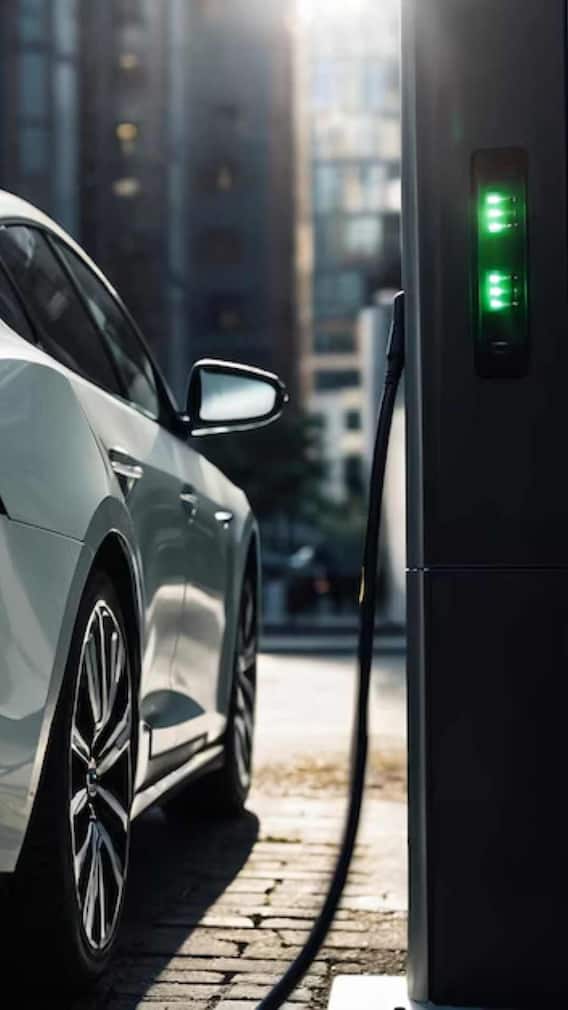 बाइक से लेकर कार तक, किस चीज पर कितना Tax?