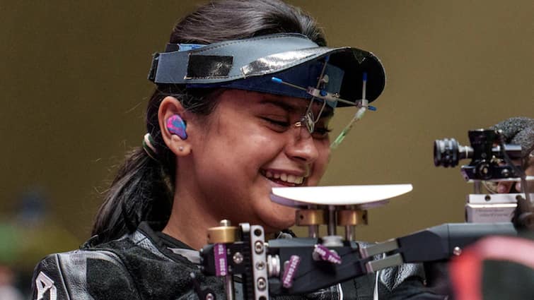 Mona Agarwal Wins Bronze Medal in womens 10m air rifle Paris Paralympics 2024 Paris Paralympics 2024: अवनी लेखरा के बाद शूटर मोना अग्रवाल का कमाल, जीता ब्रॉन्ज मेडल