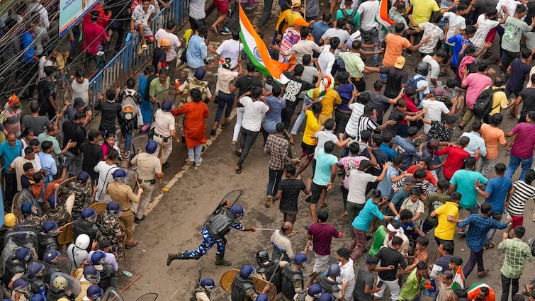 Calcutta High Court grants bail to Paschim Banga Chhatra Samaj leader Sayan Lahiri RG Kar doctor rape murder case Nabanna Abhijan Kolkata Nabanna March: Calcutta HC Grants Bail To Chhatra Samaj Leader, Says ‘Had RG Kar Incident Not Occurred…’