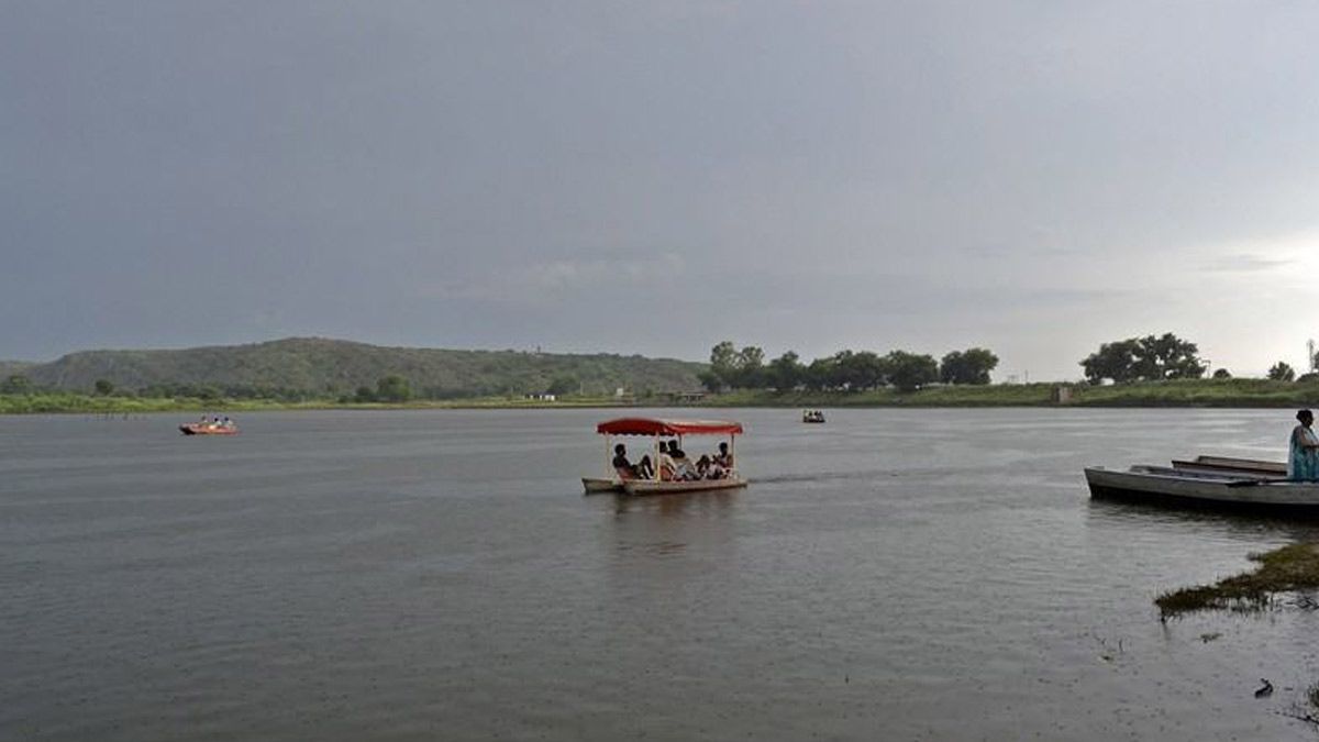 Mumbai Travel : पावसाळ्यात लांब फिरायला वेळ कुठंय? मुंबईतच नालासोपाऱ्यात असलेली 'ही' ऑफबीट ठिकाणं तुम्हाला भुरळ घालतील