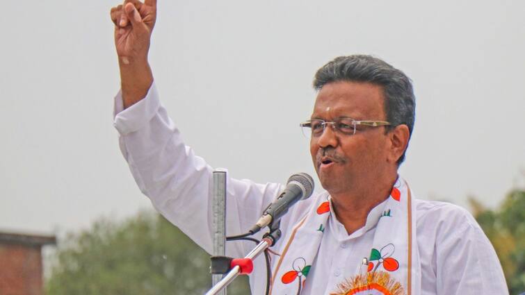 Kolkata Mayor Firhad Hakim To PM Modi: 'Bring New Law, Stop Garlanding Rapists In Gujarat To Deter Crimes' Kolkata Mayor Firhad Hakim To PM Modi: 'Bring New Law, Stop Garlanding Rapists In Gujarat To Deter Crimes'