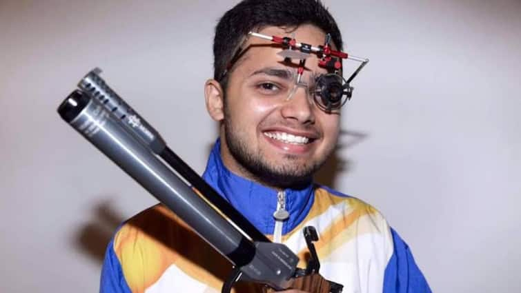 Manish Narwal wins silver in Men 10m air pistol SH1 event at paris paralympics 2024 Paris Paralympics 2024: Manish Narwal Wins Silver In 10m Air Pistol Final, India's Medal Tally Soars To 4