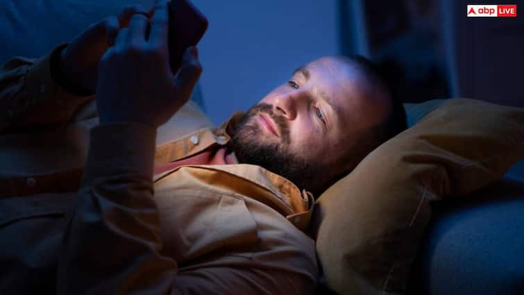 Do you also sleep with your mobile next to your pillow at night? It could be a sign of serious illnesses