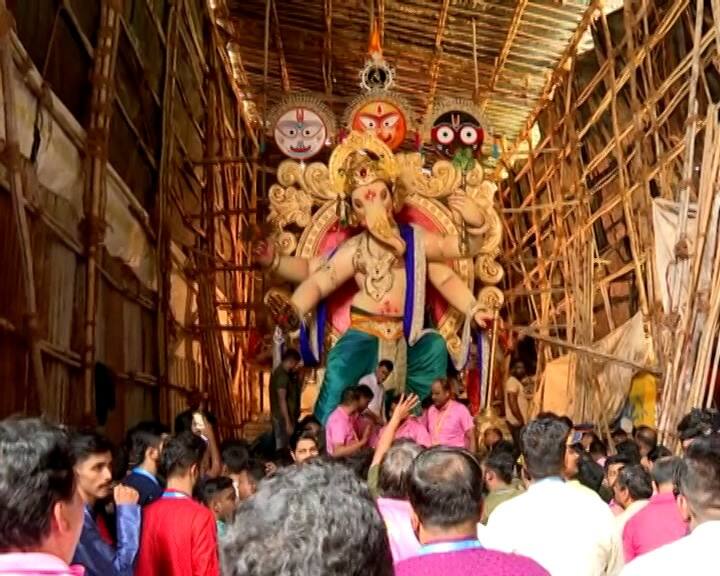 चिंचपोकळीतील चिंतामणी मंडळ म्हणजे, मुंबईतील जुन्या मंडळांपैकी एक. त्यामुळे चिंतामणी गणपती गणेशोत्सव काळात भक्तांचं विशेष आकर्षण आहे.