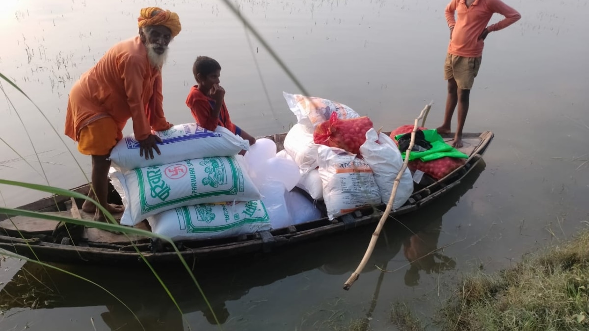 Mau Flood News: हर साल देवरांचल में बाढ़ से कई गांव हुए प्रभावित, सरयू नदी का जलस्तर बढ़ने से होती है मुश्किलें