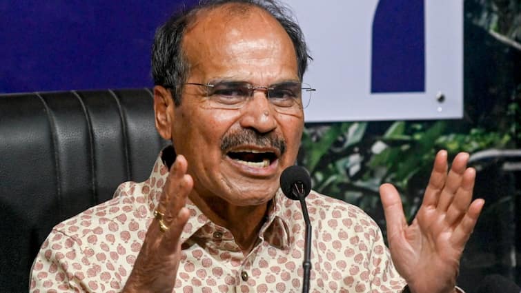 rg kar Rape Murder case doctor family under house arrest congress adhir ranjan chowdhury kolkata police tmc mamata banerjee Kolkata Rape-Murder Case: Victim's Family Under 'House Arrest'? Adhir Ranjan's Big Claims Against Cops