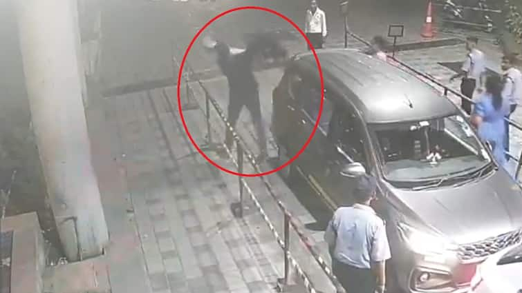 Audi Owner rishabh chakravorty antara ghosh Body Slams Ola Cab Driver For Bumping Into His Car road rage CCTV footage VIDEO Audi Owner Body Slams Ola Cab Driver For Bumping Into His Car: VIDEO