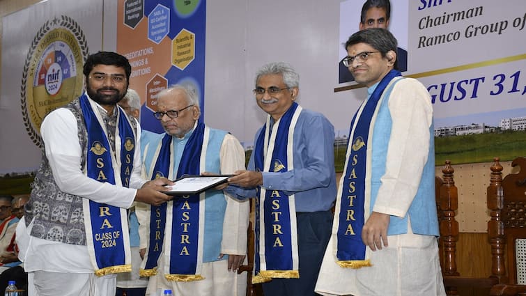 38th Convocation of Thanjavur Sastra Online University தஞ்சாவூர் சாஸ்த்ரா நிகர்நிலைப் பல்கலைக்கழகத்தில் 38வது பட்டமளிப்பு விழா..