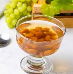 ਹਰ ਰੋਜ਼ ਸਵੇਰੇ ਖਾਲੀ ਪੇਟ ਸੌਗੀ ਦਾ ਪਾਣੀ ਪੀਣਾ ਸਿਹਤ ਲਈ ਫਾਇਦੇਮੰਦ...ਬਾਡੀ ਡੀਟੌਕਸ ਕਰਨ ਤੋਂ ਲੈ ਕੇ ਆਇਰਨ ਦੀ ਕਮੀ ਹੁੰਦੀ ਦੂਰ