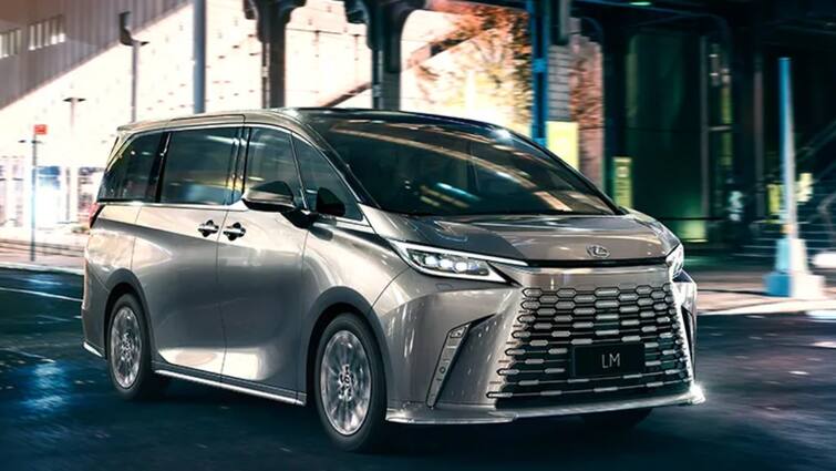 Lexus LM Vijay Janhvi Kapoor Hardik Pandya List of Celebs Who Own This Luxury MPV Lexus LM Owners: ரன்பீர் கபூர் முதல் விஜய் வரை! லெக்சஸ் எல்.எம்.350 எச் காரை வாங்கிய பிரபலங்கள் இவர்கள்தான்!