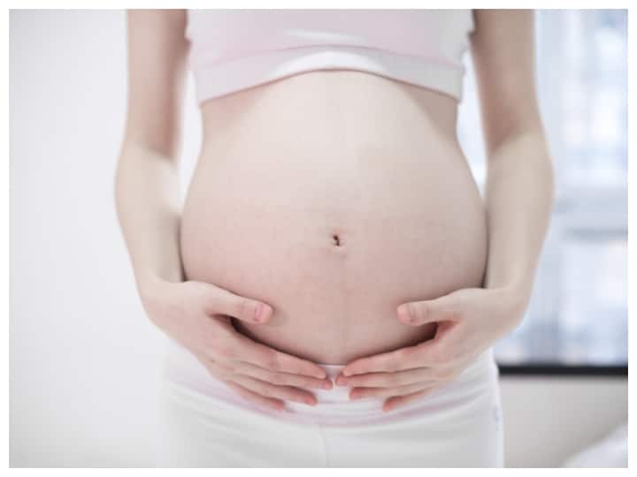 Control your weight: It is normal to gain weight during pregnancy, but it is better to gain it gradually. Sudden weight gain causes more stretch on the skin, which increases the chances of stretch marks.