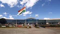 वाराणसी एयरपोर्ट पर एयर होस्टेस से छेड़छाड़, आरोपी गिरफ्तार, बनारस से हैदराबाद जा रही थी फ्लाइट