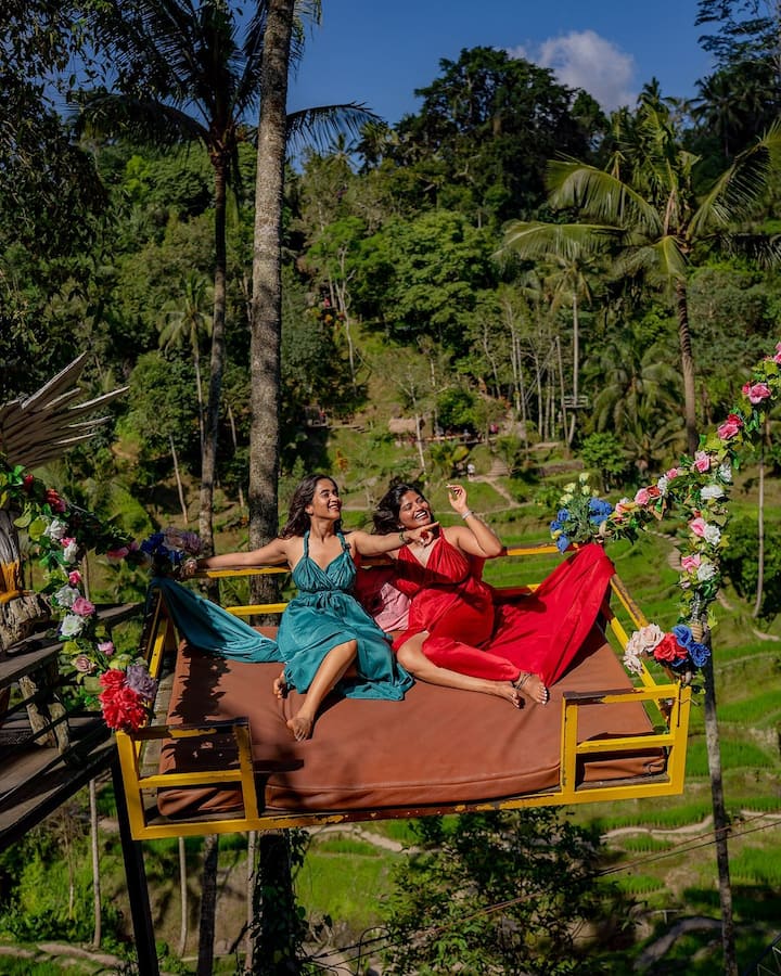 Deepthi Sunaina Latest Photos: యూట్యూబ్ స్టార్, మాజీ బిగ్బాస్ కంటెస్టెంట్ దీప్తి సునయన గురించి పెద్దగా పరిచయం చేయాల్సిన అవసరం లేదు. ముఖ్యంగా సోషల్ మీడియా యూజర్స్కి ఈమే బాగా సుపరిచితం.(Image Source: deepthi_sunaina/Instagram)