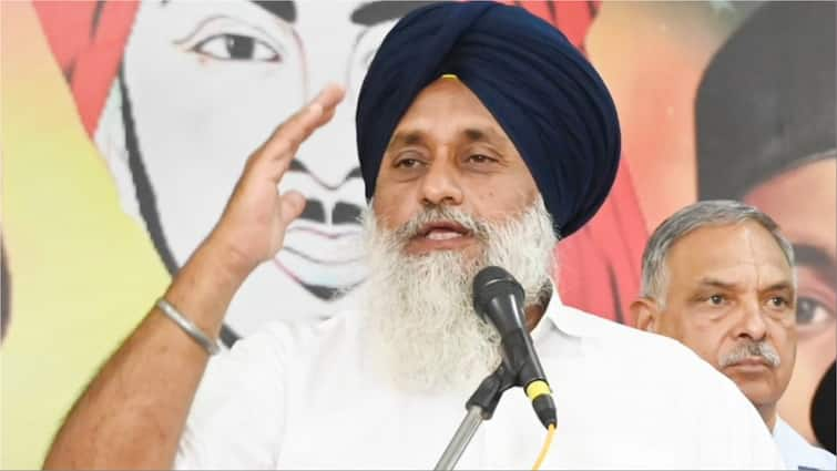 SAD Sukhbir Badal Accepts Edict After Akal Takht Declares Him 'Tankhaiya' For 'Religious Misconduct' SAD's Sukhbir Badal Accepts Edict After Akal Takht Declares Him 'Tankhaiya' For 'Religious Misconduct'