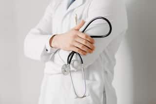 stipend increase interns resident doctors government gmers medical colleges રાજ્યના ઇન્ટર્ન્સ અને રેસિડેન્ટ્સ તબીબો માટે સરકારનો મહત્વપૂર્ણ નિર્ણય, સ્ટાઈપેન્ડમાં કર્યો આટલો વધારો