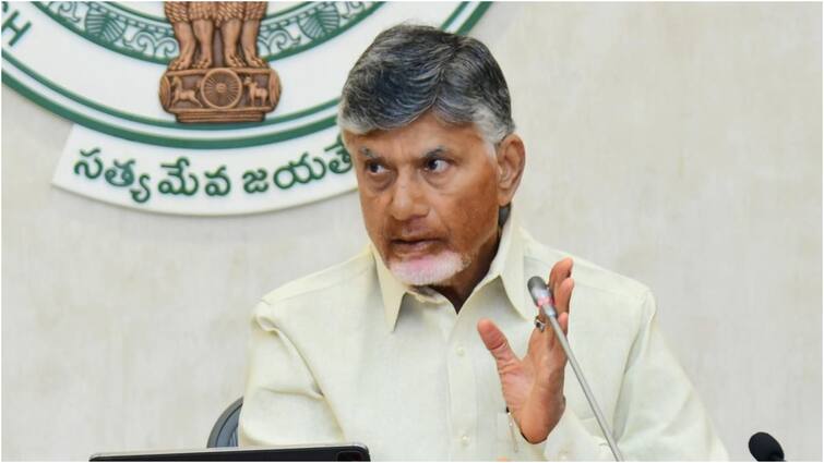 AP Rains CM Chandrababu announces exgratia of Rs 5 lakh to kin of deceased in Vijayawada Vijayawada Rains: కొండచరియలు విరిగిపడి నలుగురు మృతి, ఒక్కో ఫ్యామిలీకి రూ.5 లక్షల చొప్పున పరిహారం