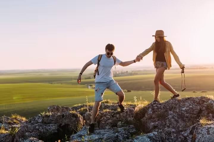 જો તમે પણ લગ્ન પહેલા તમારા પાર્ટનર સાથે કોઈ સારી જગ્યાએ જવા ઈચ્છો છો તો આ સમાચાર તમારા માટે છે. તમે આ સ્થળોની મુલાકાત લઈ શકો છો.