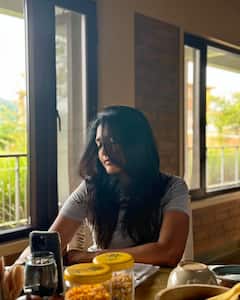 Eesha Rebba: ఎక్కువ ఆలోచించి తక్కువ మాట్లాడుతుందట ఈషా రెబ్బా.. క్యాజువల్ లుక్ లో బావుంది కదా తెలుగమ్మాయ్!