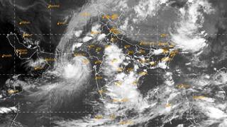 Asna Cyclone: ગુજરાતમાં આફત મચાવનાર ચક્રવાત ASNAથી વૈજ્ઞાનિકો પણ ચોંક્યા,48 વર્ષ બાદ જમીન પછી સમુદ્રમાં તબાહી