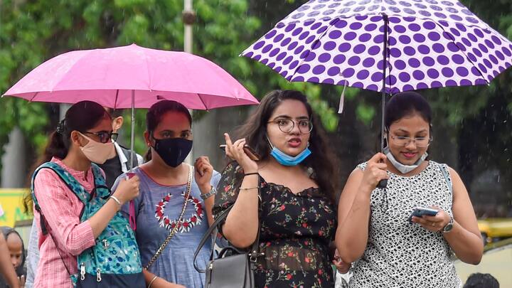 आईएमडी के मुताबिक आज दिल्ली में बादल छाए रहेंगे, लेकिन बारिश की संभावना कम है.