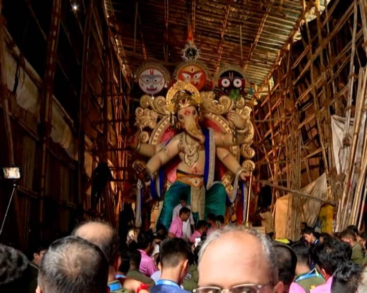 चिंचपोकळी सार्वजनिक उत्सव मंडळाचं यंदाचं 105वं वर्ष आहे.