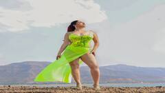 Neha Bhasin PHOTO: બિકીની લુકમાં બોલ્ડ લાગે છે નેહા ભસીન, તસવીરો પરથી નજર નહીં હટે