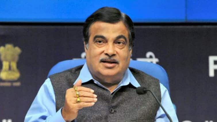 Union Minister Nitin Gadkari Big Statement about Diesel Cars Tax Petrol Vehicles know details here 'डीजल कारें बनाना बंद करें कंपनियां नहीं तो बेचना हो जाएगा मुश्किल', नितिन गडकरी का बड़ा बयान