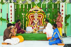 Satyabhama Serial - Varalakshmi Vratham 2024: వరంగల్‌లో 'సత్యభామ' వరలక్ష్మి వ్రతం... తెలుగు సంస్కృతికి నివాళిగా, ప్రజల మధ్యలో