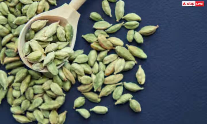 ਜਦੋਂ ਵੀ ਤੁਸੀਂ ਇਲਾਇਚੀ ਦੀ ਚਾਹ ਬਣਾਉਂਦੇ ਹੋ, ਇਸ ਨੂੰ 5 ਮਿੰਟ ਲਈ ਉਬਾਲੋ ਅਤੇ ਛਾਣ ਲਓ। ਇਸ ਨੂੰ ਰੋਜ਼ਾਨਾ ਪੀਓ।