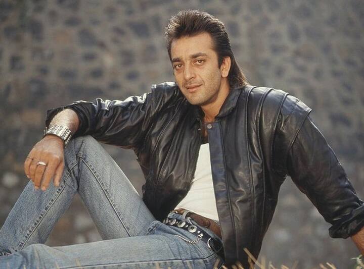 संजय बताते हैं कि ' एक दिन रात के 2 बजे वो नशे की हालत में गाड़ी चलाकर घर वापस आ रहा था. तो उनकी आंख लग और गाड़ी कहीं टकरा गई. उस एक्सीडेंट में उनके चेहरे पर कट भी लग गया था.’