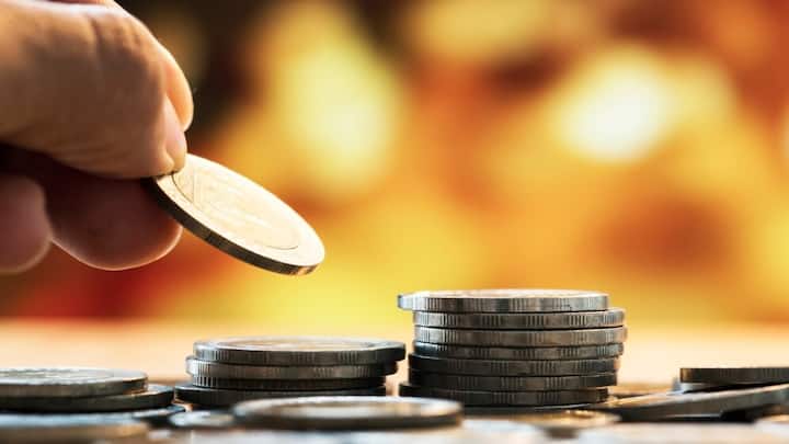 इसके अलावा एसबीआई की वीकेयर एफडी स्कीम की डेडलाइन भी 30 सितंबर को खत्म हो रही है.