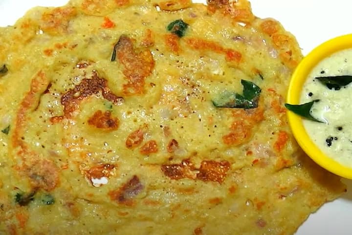 அடைக்கு மாவு அரைத்து போது சிறிதளவு ஜவ்வரிசியை ஊறவைத்து அரைத்தால் அடை சுவையாக வரும்..