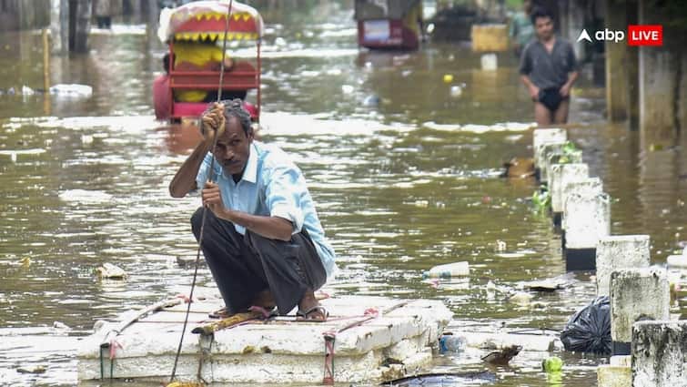 Andhra Pradesh Telangana Flood 9 People Died PM Modi And Amit Shah Talks To CM Chandrababu Naidu And Revanth Reddy AP-Telangana Flood: स्कूल बंद-ट्रेनें रद्द, आंध्र-तेलंगाना में बाढ़ का कहर! पीएम मोदी ने CM को दिया मदद का भरोसा