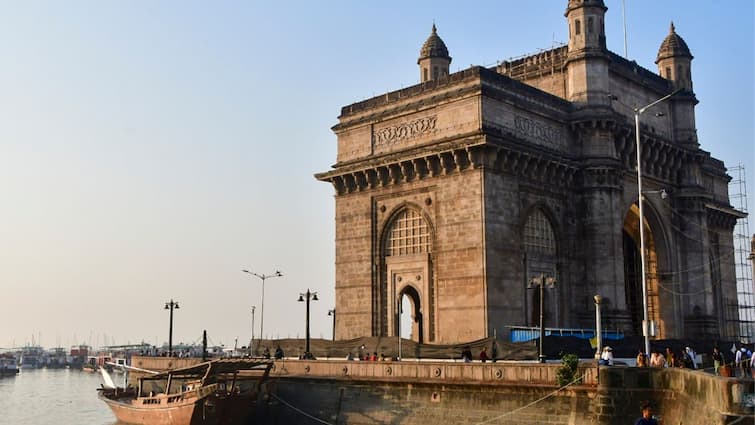 Mumbai New Gateway Of India To Remain Closed For Visitors Today MVA Protest Heres Why Mumbai's Gateway Of India Is Closed For Visitors Today, Here's Why