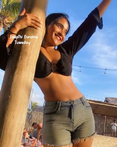 Deepthi Sunaina : బాలి ట్రిప్​లో గ్లామర్ డోస్ పెంచిన దీప్తి సునయన.. ఫోటోలతో హీట్ పెంచుతోందిగా