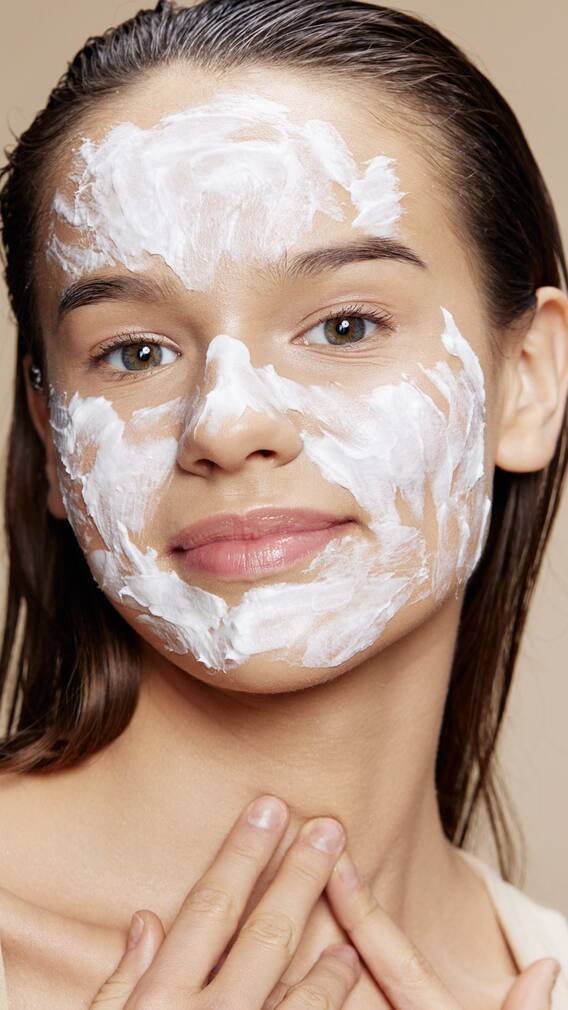 పచ్చిపాలల్లో ఇది మిక్స్ చేసి ముఖానికి అప్లై చేస్తే