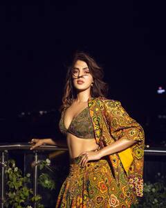 लोगों ने कहा 'चुड़ैल-नागिन', जेल में किए ऐसे-ऐसे काम, बुरे दिनों पर फिर छलका रिया चक्रवर्ती का दर्द