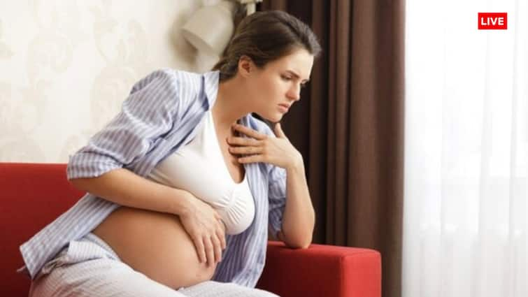 Apart from uterus where baby can develop anywhere else in stomach no what the dangers are Pregnancy Complication: बच्चेदानी के अलावा पेट में कहीं और भी पनप सकता है भ्रूण? जानें क्या होते हैं खतरा