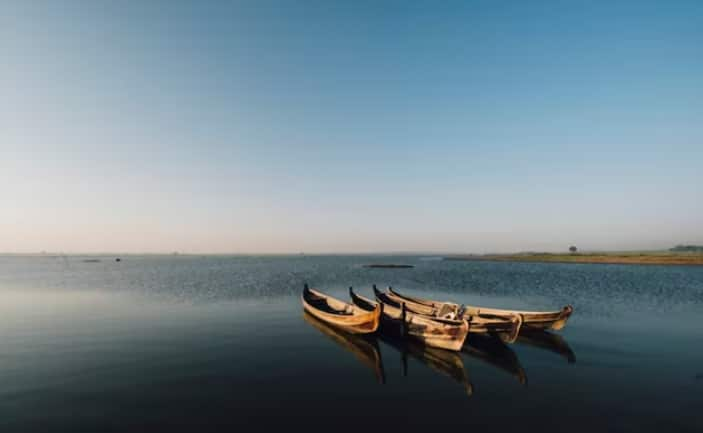 अब आप सोच रहे होंगे कि ये हीरा अब तक किसे मिला है. जानकारी के मुताबिक, आखिरी बार 2 साल पहले यहां एक किसान को 72 कैरेट का हीरा मिला था. जब यह खबर फैली तो हजारों लोग हीरे की तलाश में आ गए।