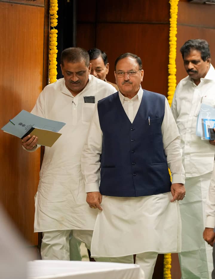 सूत्रों ने 'एबीपी न्यूज' संवाददाता को बताया कि आज शाम पांच बजे होने वाली बैठक में बीजेपी कैंडिडेट्स के नामों पर मुहर लग सकती है.