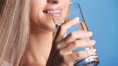 Health Tips: ৫৬ ধরনের রোগ হবে দূরে, সকালে ঘুম থেকে উঠে আগে ঠান্ডা না গরম জল পান করা উচিত ?