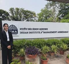 अमिताभ बच्चन की नातिन नव्या नवेली नंदा का सपना हुआ पूरा, IIM अहमदाबाद में मिला एडमिशन, शेयर की तस्वीरें