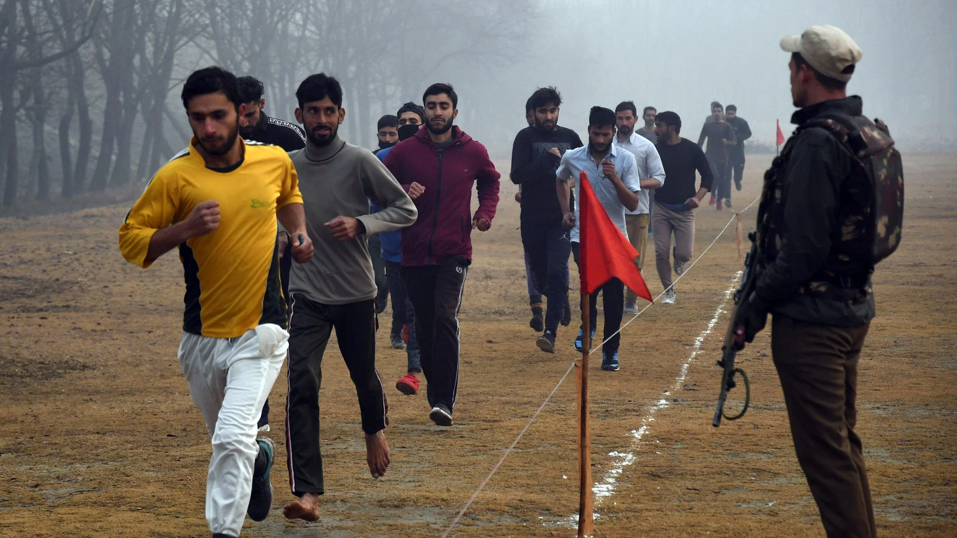 धक्कादायक! उत्पादन शुल्कच्या कॉन्स्टेबल पदासाठीच्या शारीरिक चाचणी परीक्षेत 11 उमेदवारांचा मृत्यू