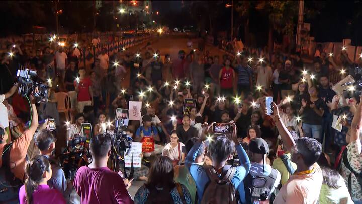 আন্দোলনকারীরা স্পষ্ট জানালেন, বিচার না পাওয়া অবধি চলবে আন্দোলন।