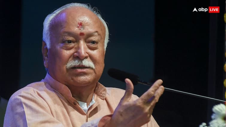 Mohan Bhagwat advices RSS Workers to Reduce dependence on governments keep in touch with people other than Hindus 'सरकारों पर निर्भरता करें कम, हिंदुओं से इतर अन्य लोगों से भी रखें संपर्क', RSS चीफ मोहन भागवत की नसीहत!